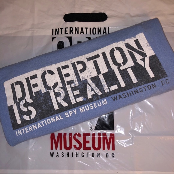 Hanes Tops - Funny Travel Tee! DECEPTION IS REALITY Int’l Spy Museum Washington DC Unisex S